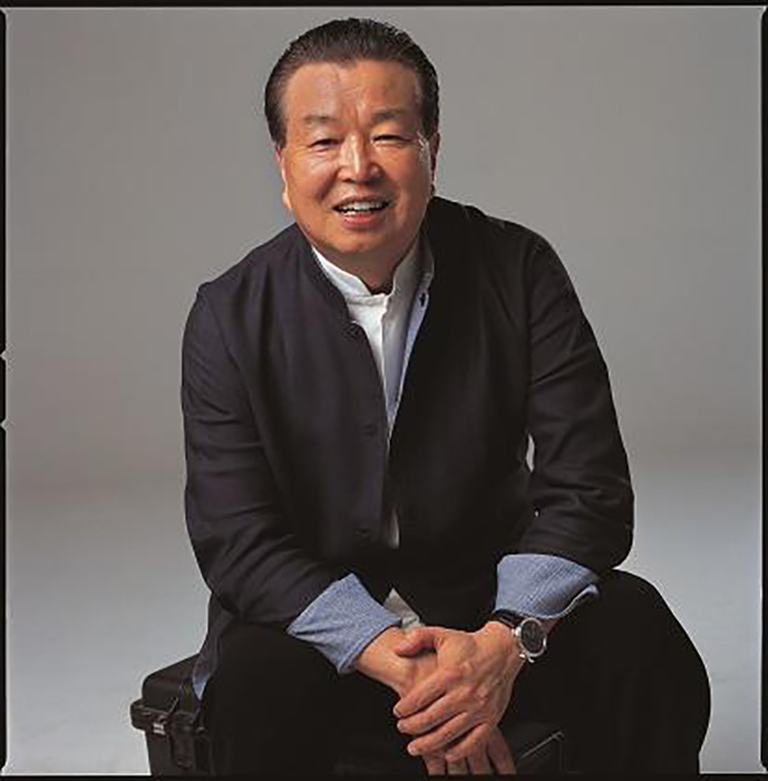严彬